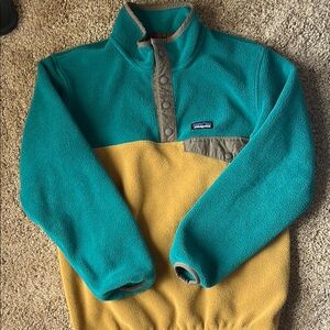 Patagonia kid Teal and Yellow Sweater